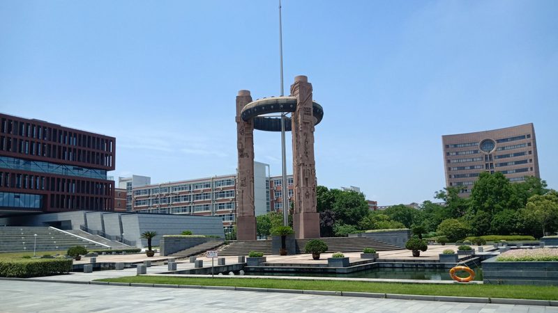 PCB设计规范：板层间距参数解析与优化